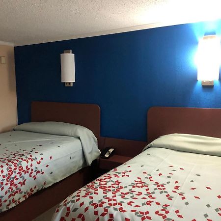 Skyview Motor Inn Johnston エクステリア 写真