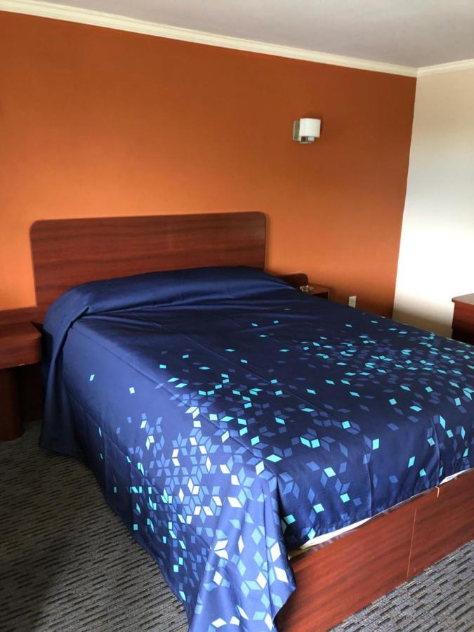 Skyview Motor Inn Johnston エクステリア 写真